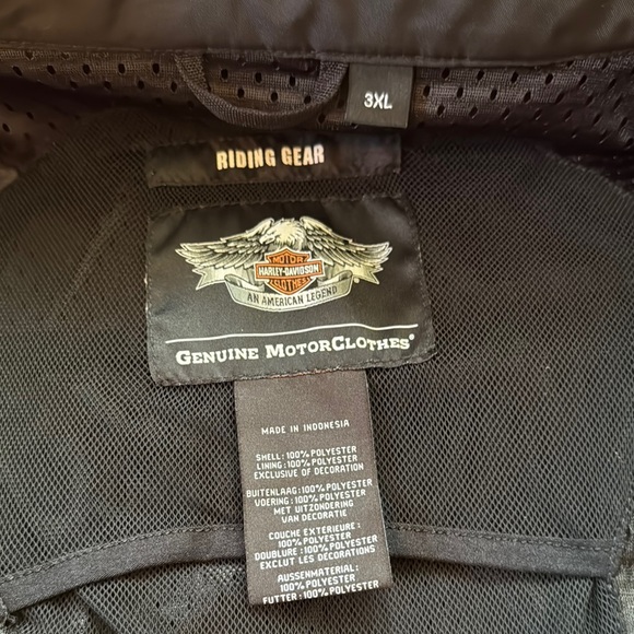 Harley-Davidson Gray and Black Performance Jacket - Picture 4 of 9